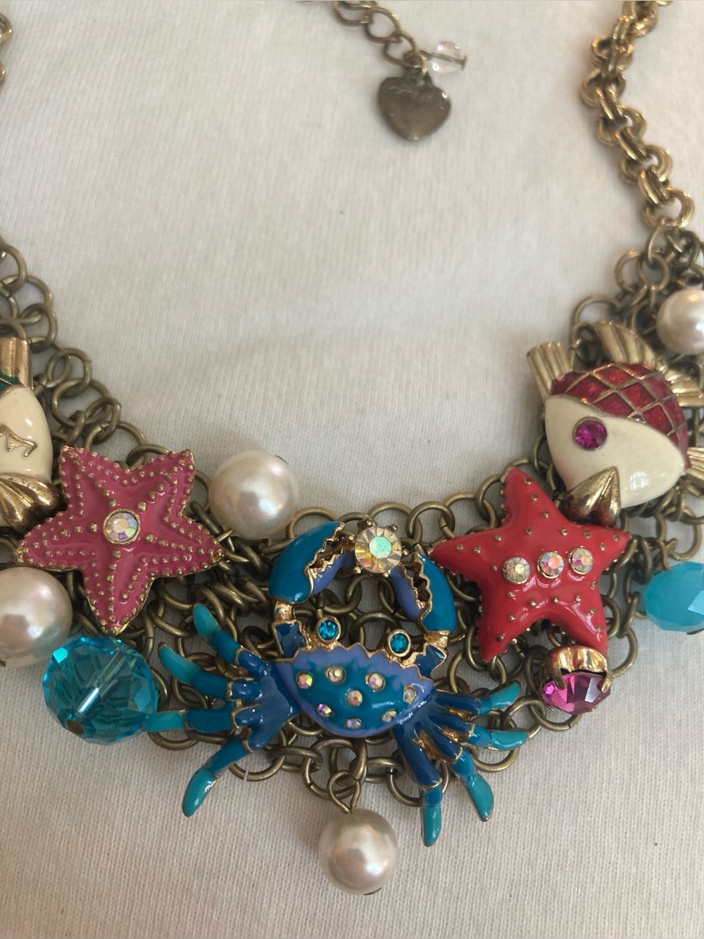 Betsey Johnson Signed Vintage Ocean Beach Necklace Fish Crab Starfish Vacation - Picture 4 of 7